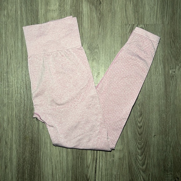 Gymshark pink leggings - Picture 2 of 3